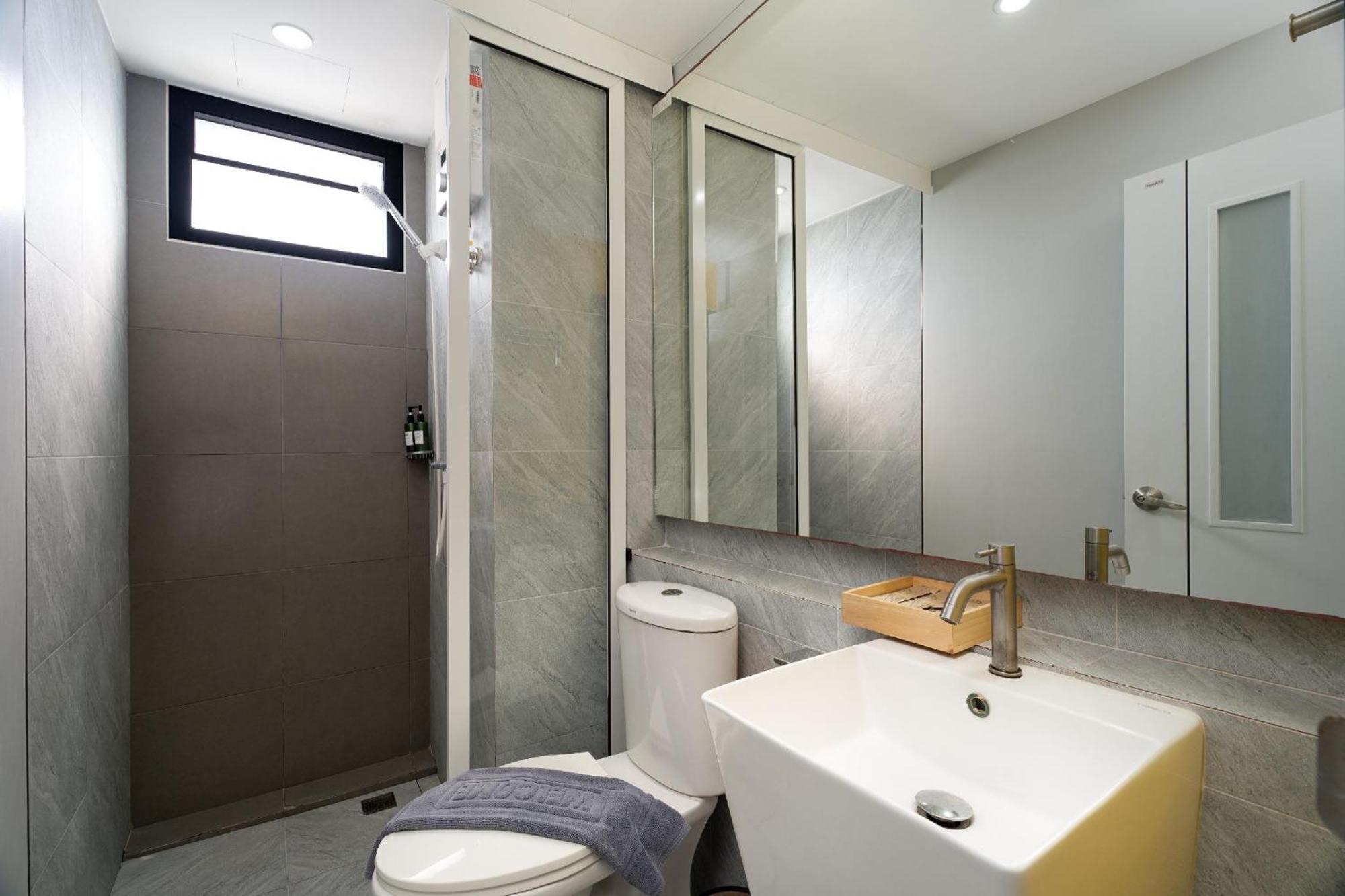 The Riski Hotel At Bangphlat Station Sha Bangkok Zimmer foto